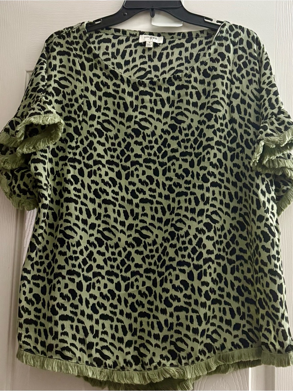 Umgee Olive Green & Black Leopard Print Ruffle Sleeve Blouse